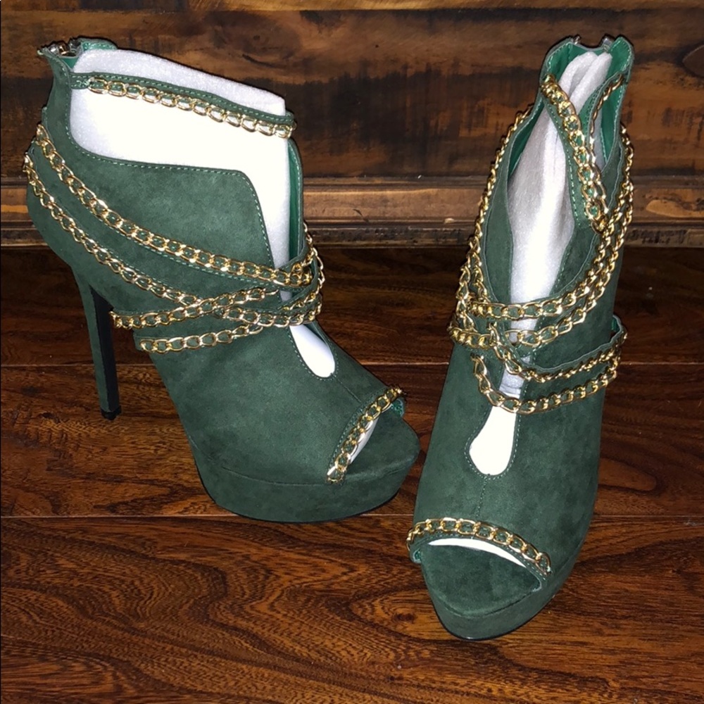 Olive green high heel bootie
